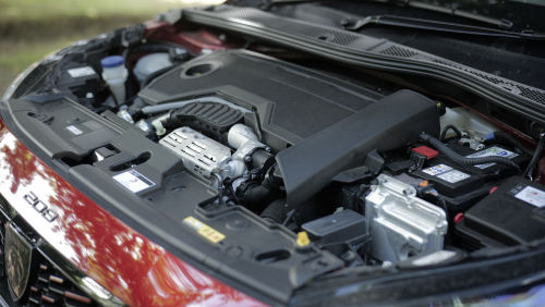 PEUGEOT 208 HATCHBACK 1.2 Hybrid 145 GT 5dr e-DSC6 view 2